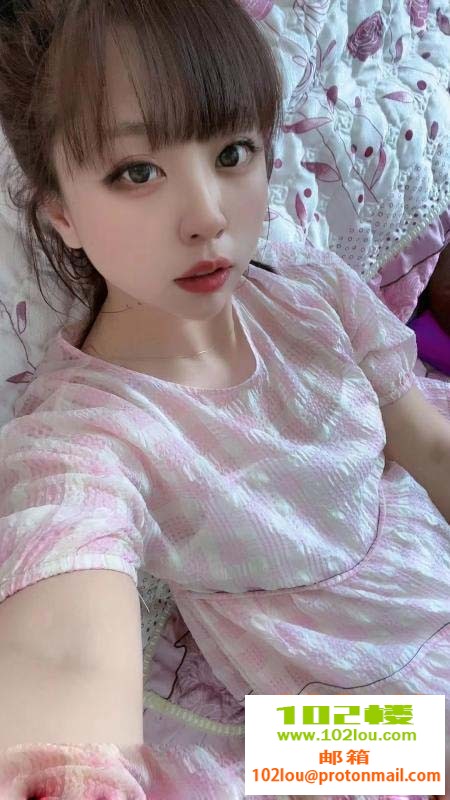 183703ku8ina80f8t8ntzh.jpg