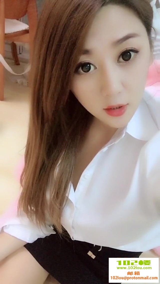 132409v9m8zb11b9688vmv.jpeg