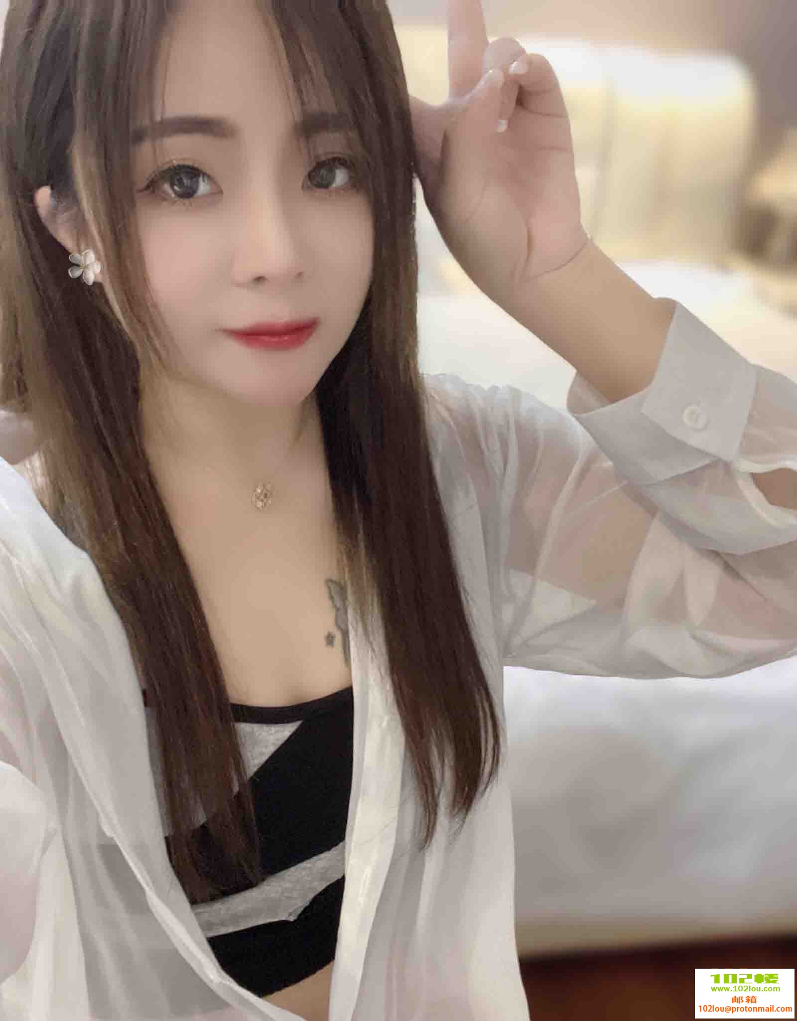154251va0999da9b4ss0g4.jpg