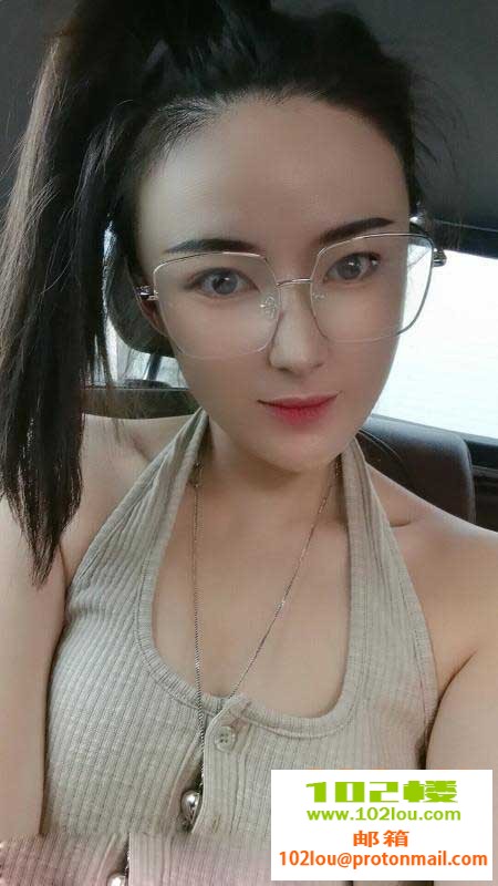 235255p8e5cssaj3glsero.jpg
