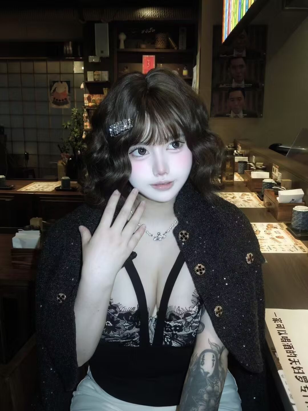 143916eg115g0118bfa1fp.jpeg